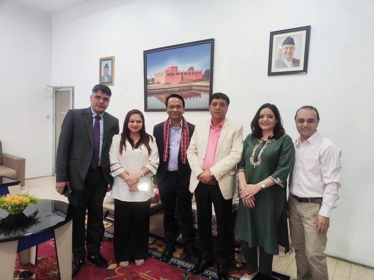 नेपाल इन्भेष्टर फोरमको नव नियुक्त गभर्नरसँग भेट, शेयर धितो कर्जा र लघुवित्तको लाभांश सीमा हटाउनुपर्ने माग